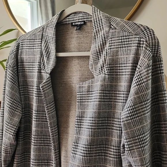 EXPRESS women's houndstooth blazer - Picture 2 of 6